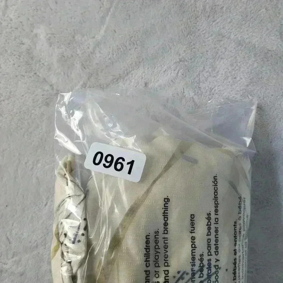 Tommy Bahama Shirt Mens 2XL Biege Floral Short Sleeve Hawaiian 100% Silk - Picture 8 of 8